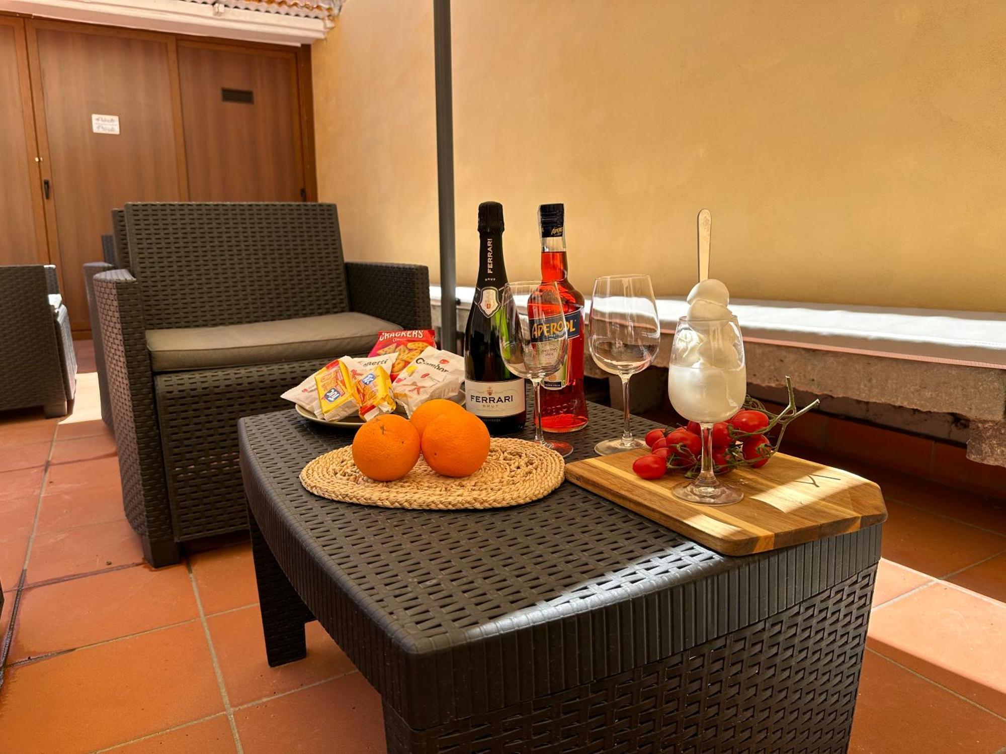 The Heart Guest House Νάπολη Εξωτερικό φωτογραφία